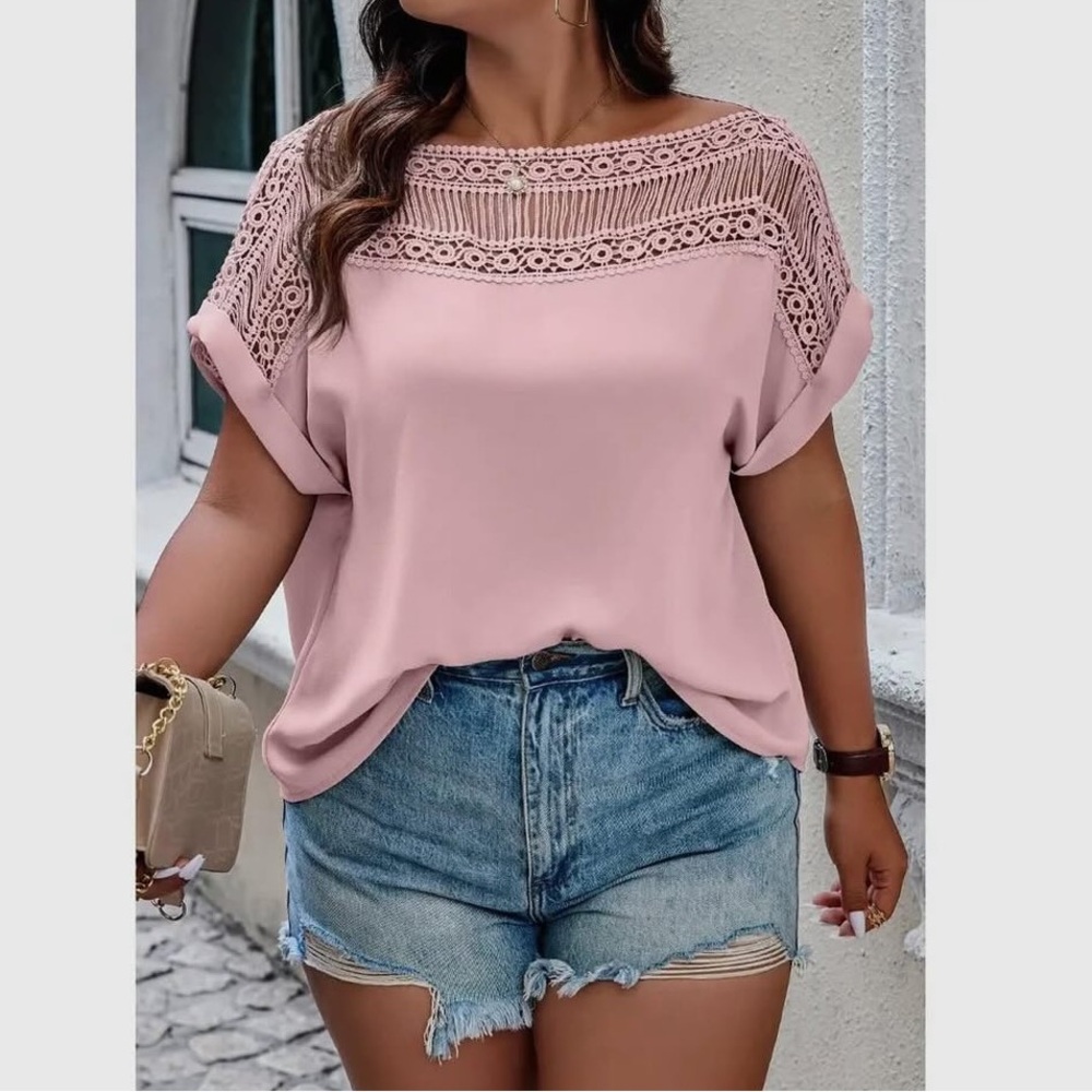Chic Lace Detail Women's Blouse in Soft Pink